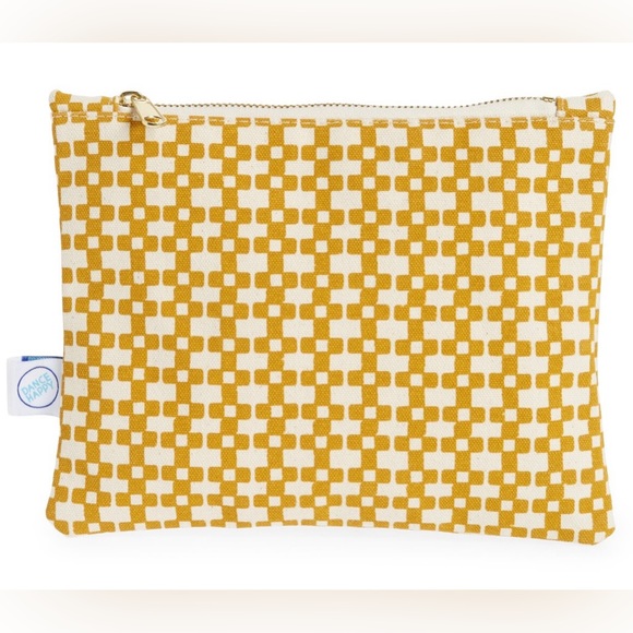 Dance Happy Giada Flat Canvas Zip Pouch

Color: TURMERIC - Picture 1 of 3